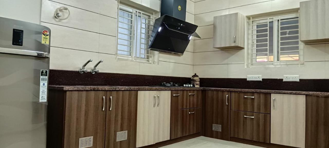 Shi'S Vilva - The Bungalow In Coimbatore - Near Airport, Kmch, Codesia Exterior foto