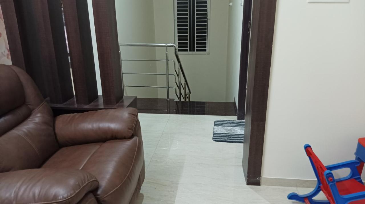Shi'S Vilva - The Bungalow In Coimbatore - Near Airport, Kmch, Codesia Exterior foto